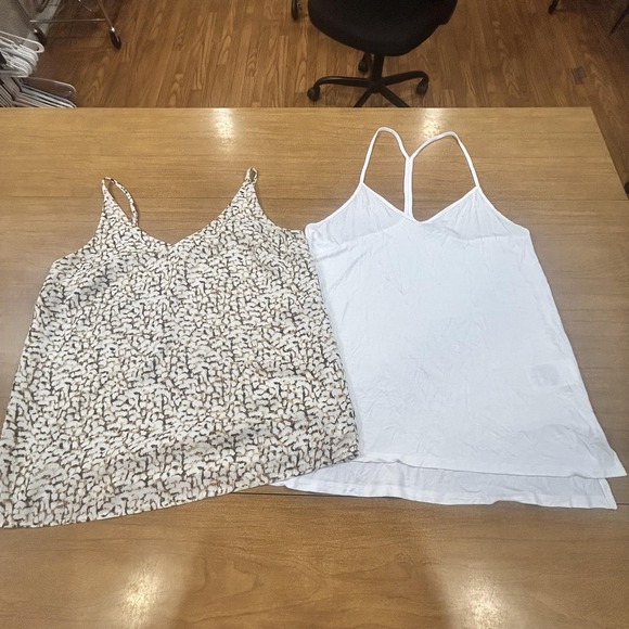 Banana Republic Tops - Set 2 Banana Republic Tank Top Womens Medium Multicolor White Animal Print Cami